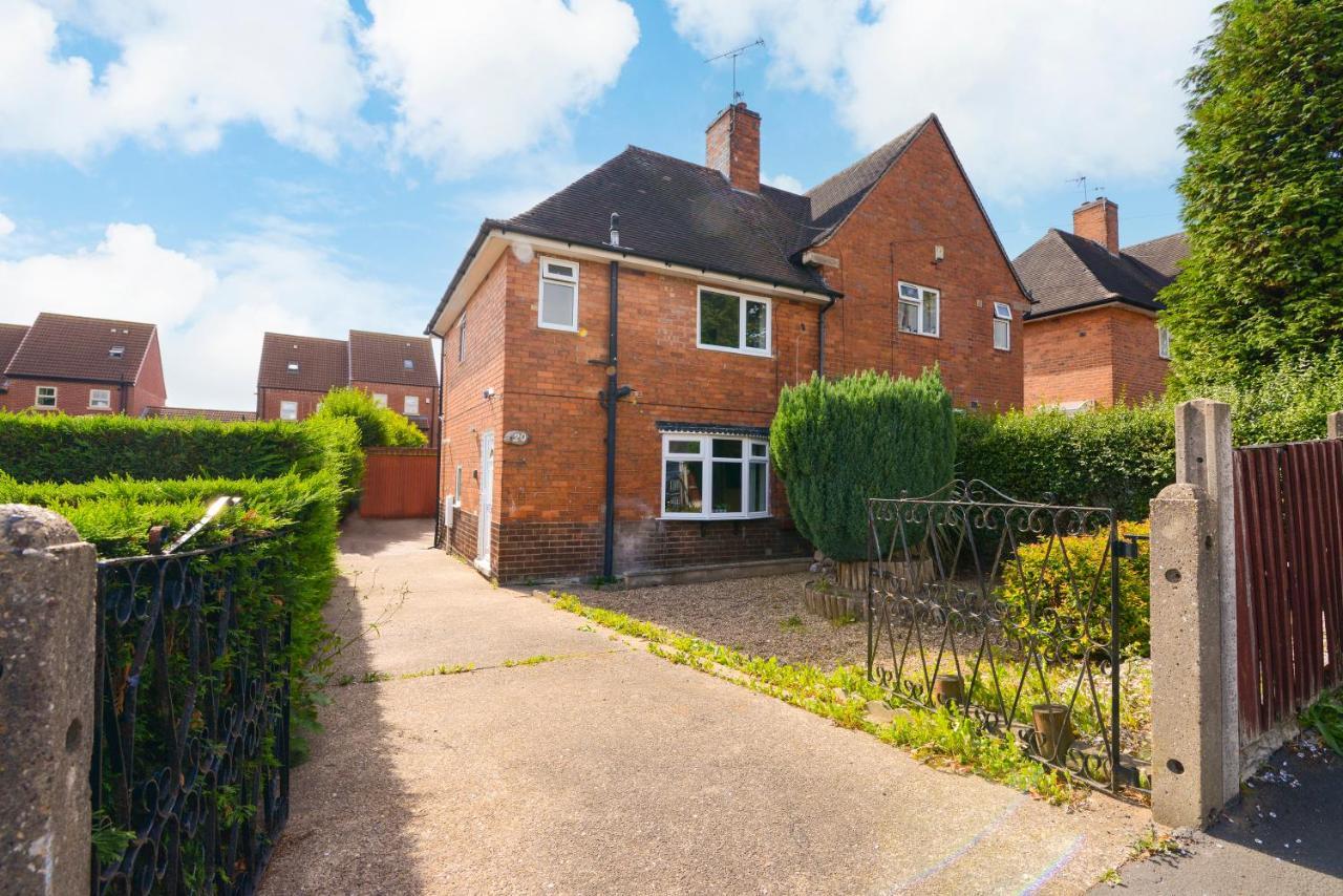 Alderton House - Spacious 3 Bed With Parking Nottingham Exterior photo