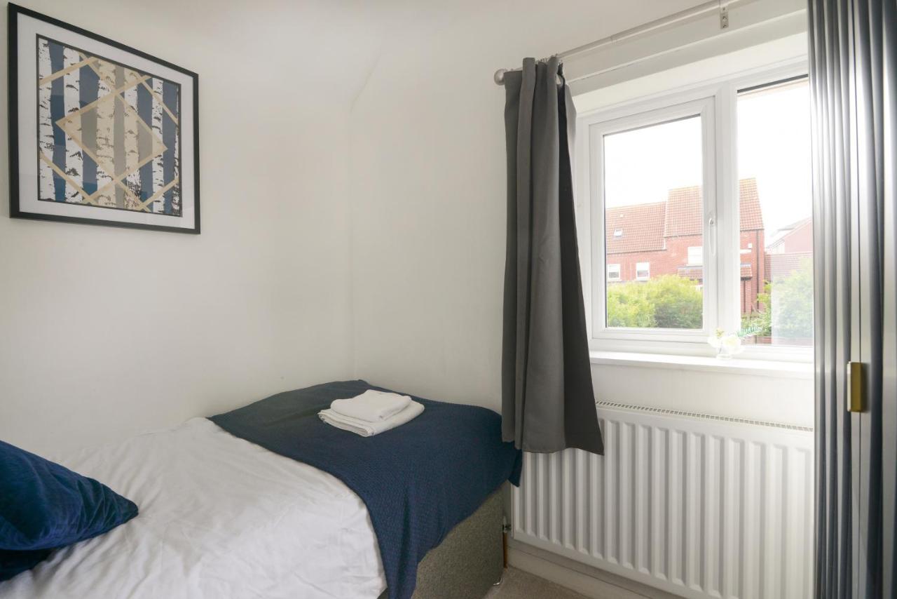 Alderton House - Spacious 3 Bed With Parking Nottingham Exterior photo